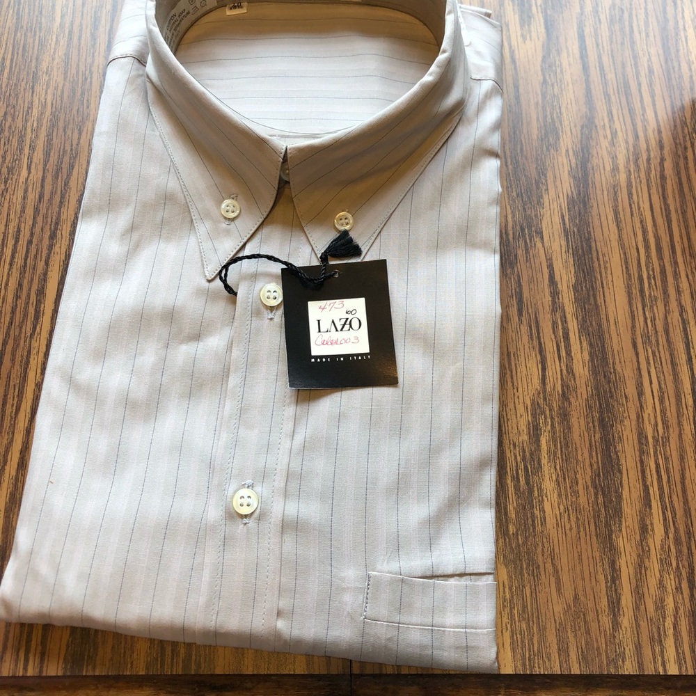 Mens new with tags dress shirt.